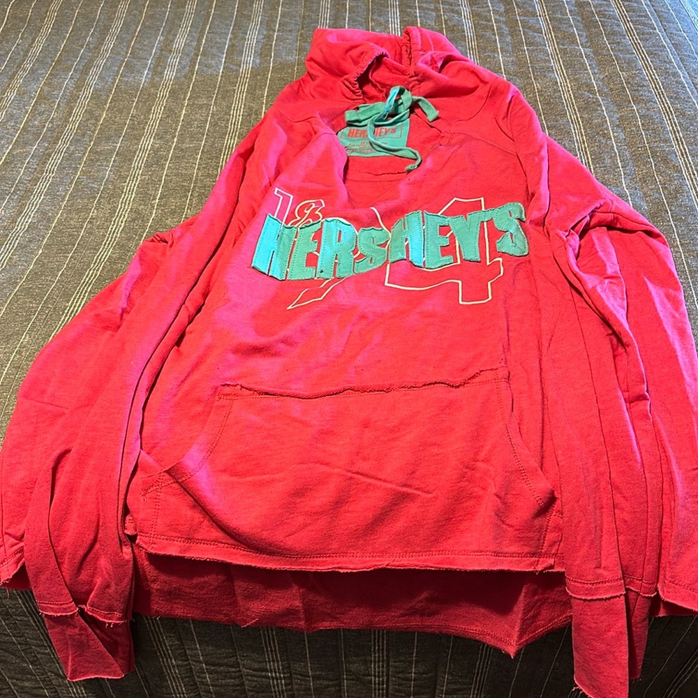 Women’s plus size lightweight sweatshirt